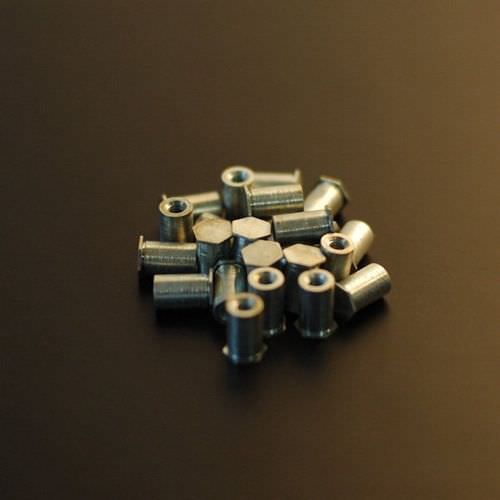 Columnilla de engaste - SPACERFIX™ series - clufix