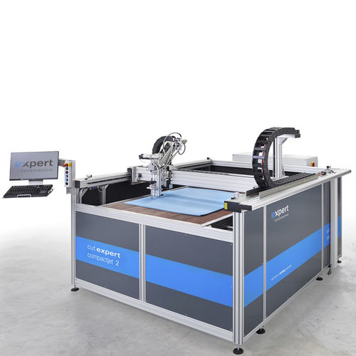 Máquina de corte con chorro de agua sin adición de abrasivo - cut expert compactjet 2 - Expert Systemtechnik GmbH - para material plástico / para fieltro / para fibra de carbono