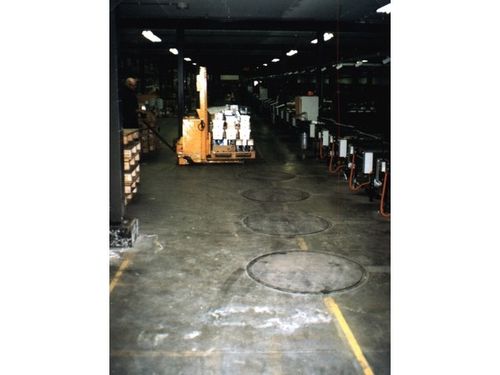 Mesa elevadora de columna - Büter Hebetechnik GmbH - hidráulica / estacionaria