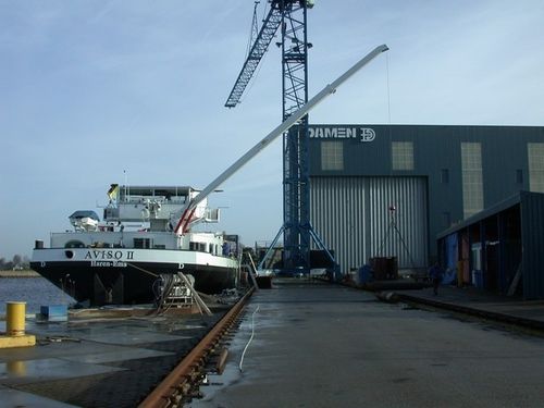 Grúa sobre barcaza - TSK series - Büter Hebetechnik GmbH - de mástil / para astillero naval / de elevación