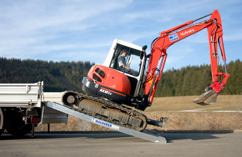 Rampa de carga móvil - 2300 - 5000 kg | Baytec - Mauderer Alutechnik