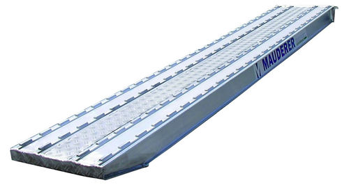 Rampa de carga móvil - max. 26 000 kg | XO series - Mauderer Alutechnik