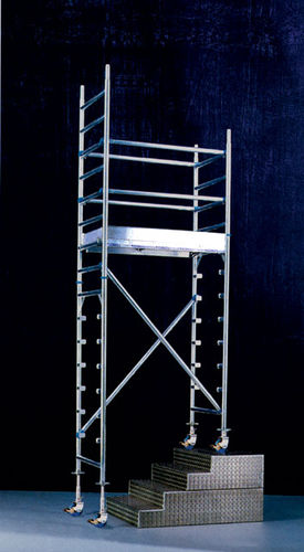 Torre de andamio móvil - 4.2 - 10.2 m | Bavaria TH 08-13 series - Mauderer Alutechnik - de fachada / modular / para escaleras