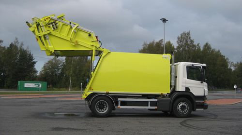 Camión de basura carga trasera - KGBH  - NTM - NÄRPES TRÄ & METALL