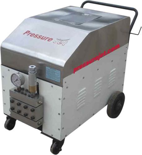 Bomba alternativa - P-Series - PressureJet Systems Pvt. Ltd. - de agua / accionada por motor / industrial