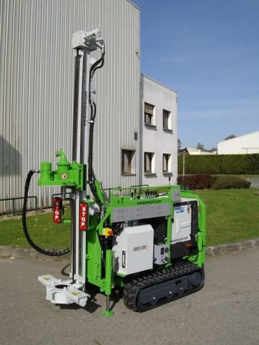 Perforadora de extracción de testigos - 23 hp, 1 500 kg | Emci 230 - EMCI - con orugas / rotativa / hidráulica