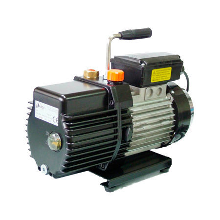 Bomba de vacío de paletas - RS9D - GIUSSANI SRL - lubricada / 230 V CA / monoetapa