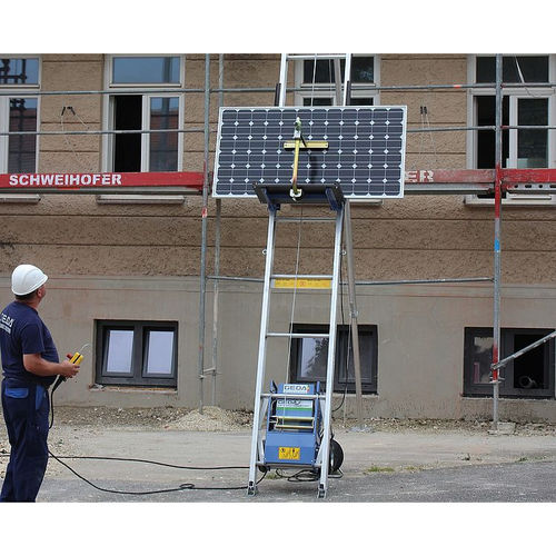 Montecarga eléctrico - SOLARLIFT - GEDA GmbH - para panel solar