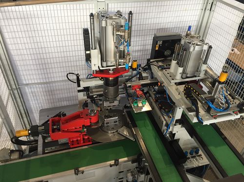 Línea de producción de perfil - PB Engineering - automática