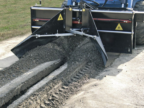 Pavimentadora de asfalto - 06.AP series - ATTEC N.V. - montada en tractor