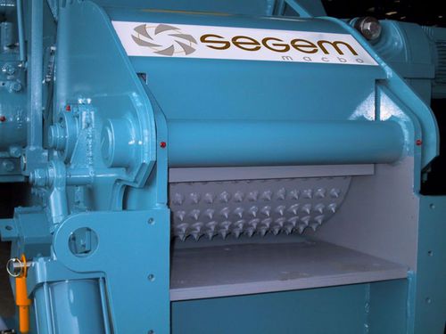 Destrozador de 1 eje - 4 - 15 t/h - SEGEM - para madera