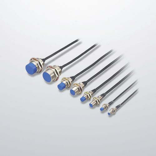 Sensor de proximidad inductivo - EV series - Keyence - cilíndrico / de salida amplificada / 2 hilos