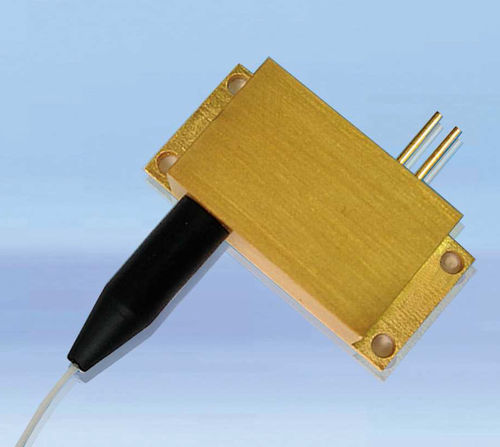 Diodo láser con fibra acoplada - M793±3-8-F105/22-T4R - PhotonTec Berlin GmbH - CW / de fibra / de infrarrojos