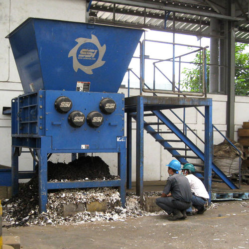 Destrozador primario - Quad® Q85 series - SSI Shredding Systems, Inc. - de cuatro ejes / para madera / con papel separador
