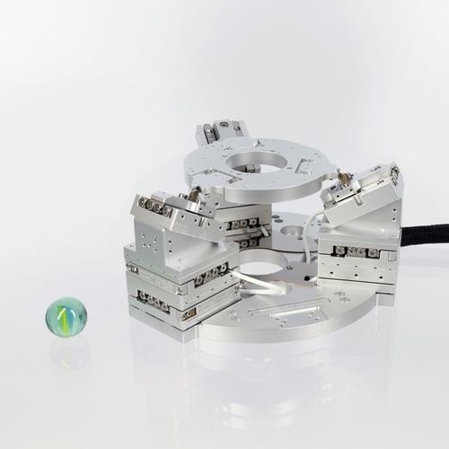 Sistema de posicionamiento multiaxial - SMARPOD CLS-32 - SmarAct GmbH - hexápodo / lineal / piezoeléctrico