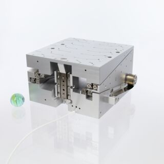 Platina de posicionamiento de alta carga - CHS-9257  - SmarAct GmbH - lineal / piezoeléctrica / de carrera larga