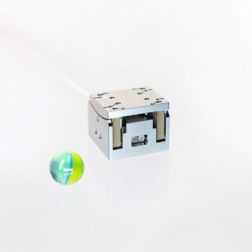 Platina de posicionamiento goniométrica - SGF-33 - SmarAct GmbH - multieje / compacta / en lazo cerrado