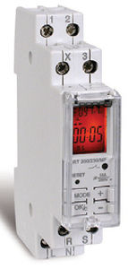 Relé temporizador digital - PERRY ELECTRIC - multifunción / para montaje sobre riel DIN