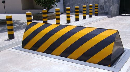 Bolardo retráctil hidráulico - PAS 68 | RB780CR - Avon Barrier - road-blocker
