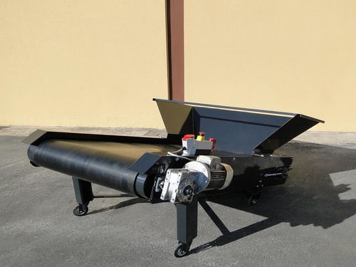 Cinta transportadora de caucho - NC SERIES CONVEYOR BELT - Komplet Italia srl - en forma de espigas / industrial