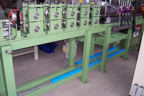 Línea de perfilado para perfiles - Sheet Metal Men s.r.l. - automática / punzonado / con corte