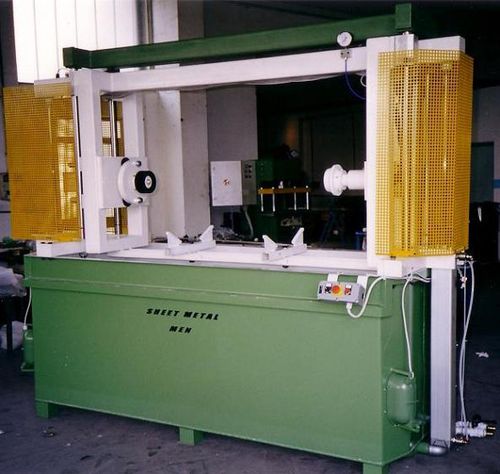 Probador de estanqueidad depósito de expansión - Sheet Metal Men s.r.l.