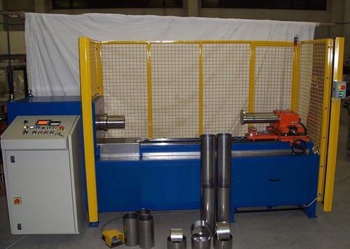 Máquina de desbarbado horizontal - Sheet Metal Men s.r.l. - motorizada / para chapas / para piezas redondas