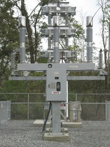 Interruptor seccionador de alta tensión - 600 - 630 A, max. 170 kV | CapSwitcher® - Southern States LLC - para batería de condensadores / de exterior