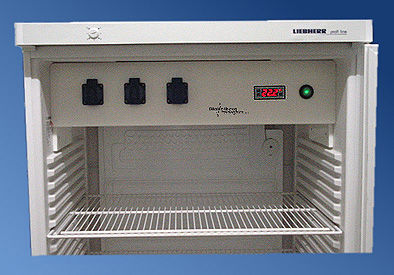 Incubadora de laboratorio - 180 L - Altmann Analytik Gmbh & Co. KG - de convección natural / refrigerada