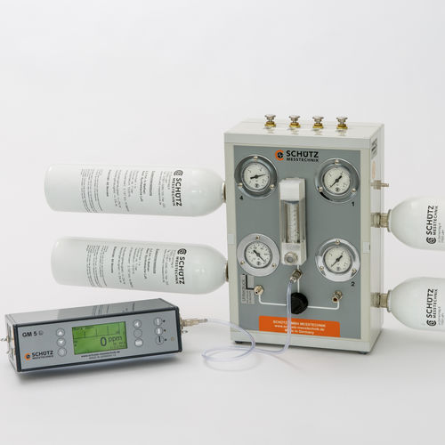 Estación de prueba de sensibilidad del caudal - PS 403 U - Schütz GmbH Messtechnik - semiautomática / para bombonas / para detector de gas