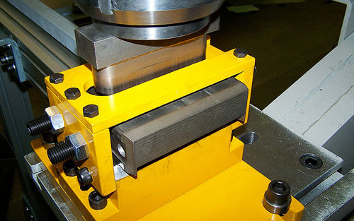 Punzonadora automática - Kingsland Engineering - mecánica / para perfiles / de tubos