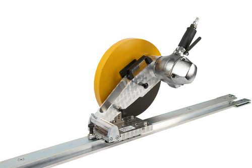 Máquina de aserrar de paneles - BWC - DWT GmbH - para metales / para tuberías / automática