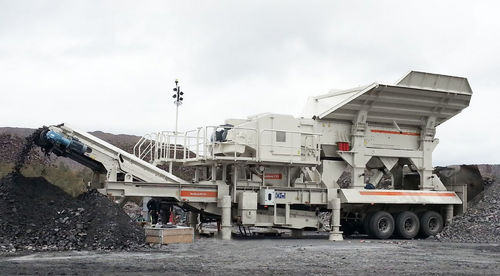 Planta de trituración de mandíbula - Nordberg® NW series - Metso Automation - móvil / con neumáticos