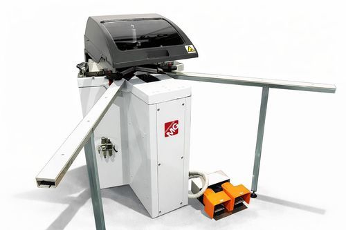 Engastadora para perfiles de aluminio - L-110 - TRONZADORAS MG - automática / neumática / con pedal