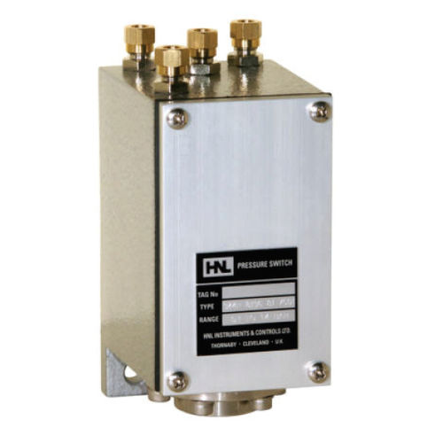 Presostato de membrana - 300 series - British Rototherm Co. Ltd - diferencial / NPT 1/2 / NPT 1/4