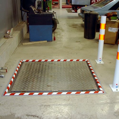 Puerta con bisagra - HEINEN SONDERMASCHINENBAU Neustadt GmbH - de acero inoxidable / acristalados / para interior