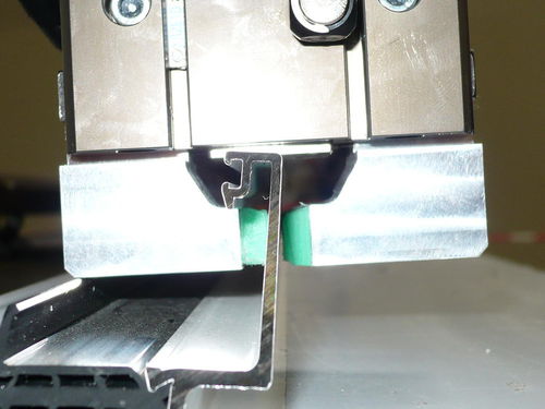 Pinza de manipulación para perfiles de aluminio - X293 - SAPELEM