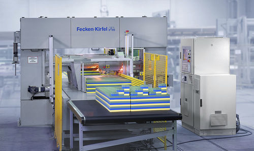 Máquina de corte de sierra de cinta - F 62 - Fecken-Kirfel GmbH & Co. KG, Maschinenfabrik - para material plástico / CNC / de contorno
