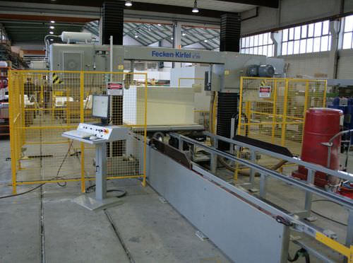 Sierra de cinta - H 23 - Fecken-Kirfel GmbH & Co. KG, Maschinenfabrik - horizontal / para plástico / automática