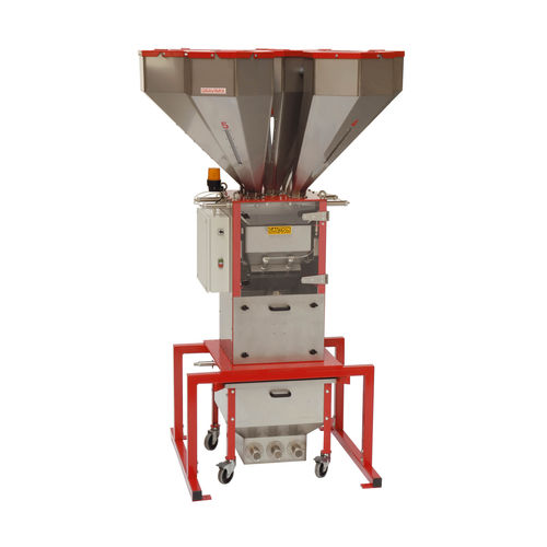 Mezclador-dosificador gravimétrico - FGB 10 - Ferlin Plastics Automation - de granulado / para granulado de plástico / para la industria del plástico