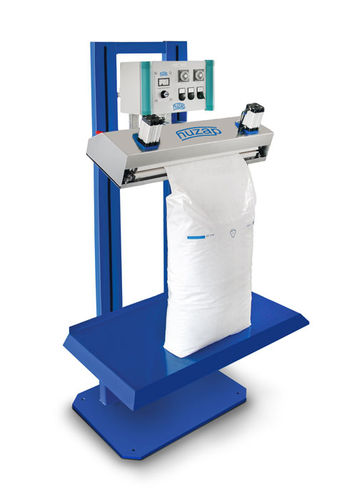 Soldadora por impulsos semiautomática - SSV 440 - Huzap GmbH - asistida por ordenador / horizontal / de bolsas