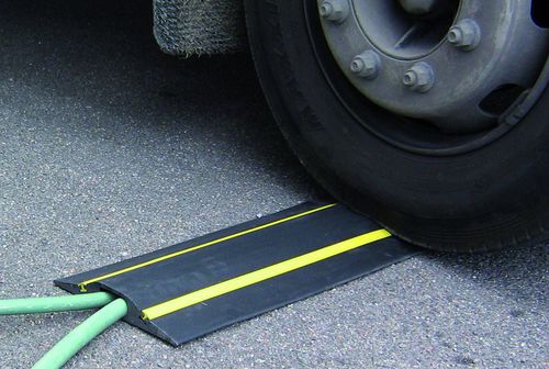 Protector para cable para el paso de vehículos - VOLGA 30J - CABLE EQUIPEMENTS - fijado al suelo
