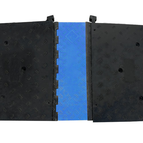 Protector para cable fijado al suelo - COBRA PMR 38-5 - CABLE EQUIPEMENTS - de elastómero