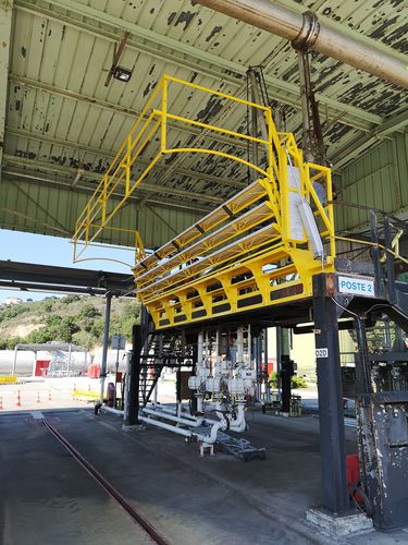 Pasarela de acceso abatible - TRIAX - para tanque