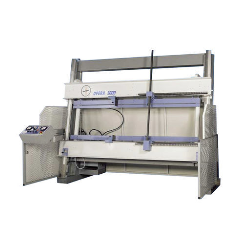 Prensa de corte - M series - MEBER - hidráulica / para panel sándwich / de bastidor