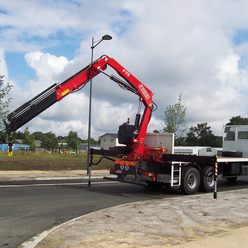 Grúa montada sobre camión - F175A.0 series - Fassi gru S.p.A - de mástil / para obra / de elevación