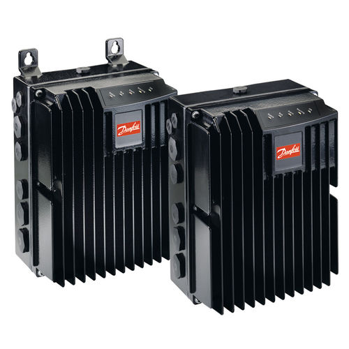 Variador AC descentralizado - VLT® FCD 300  - Danfoss VLT Drives - trifásico / empotrable / montable en pared