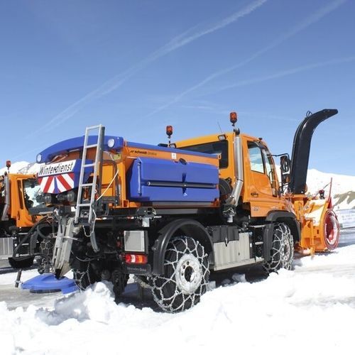 Esparcidor de sal arena - Stratos D series - Aebi Schmidt Holding AG  - para camión