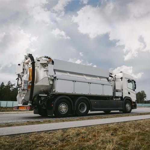 Barredora montada en camión - FlexLine C100 - Bucher Municipal AG - con motor de combustión / de exterior / de desechos