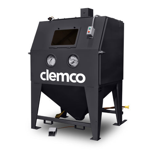 Cabina de chorro de arena de aspiración - CLEMCO INDUSTRIES - manual / compacta / para uso médico